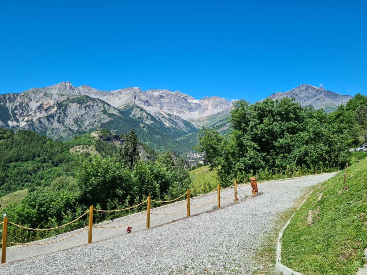 La Maison. Il Nido Dell'Aquila Bardonecchia Exteriér fotografie